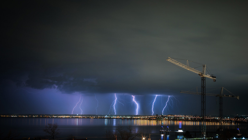 Photographing Lightening Storm 